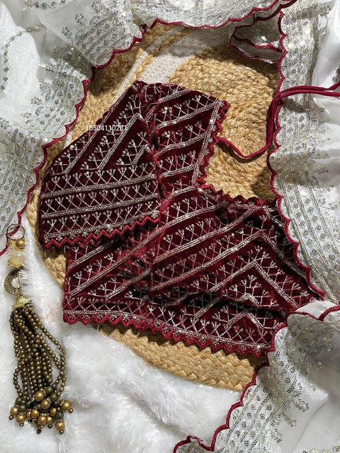 Pure Zimmy Choo Silk Designer Saree with Velvet Blouse – Stunning C-Pallu Embroidery