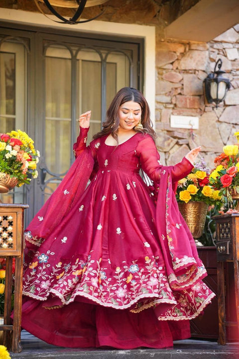 ✨Designer Anarkali With Plazoo Set In Heavy Gmy Silk With Thread & Sequence Work ✨