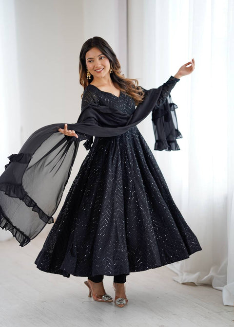 ✨Registered Lucknowi Georgette Anarkali Suit Set With Kali Flare And Dupatta (BLACK)