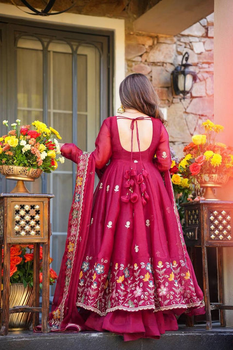 ✨Designer Anarkali With Plazoo Set In Heavy Gmy Silk With Thread & Sequence Work ✨