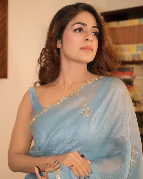✨Exclusive Designer Saree In Pixcel Crush With Katdana & Diamond Handwork ✨