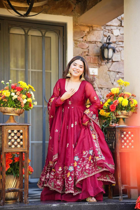 ✨Designer Anarkali With Plazoo Set In Heavy Gmy Silk With Thread & Sequence Work ✨