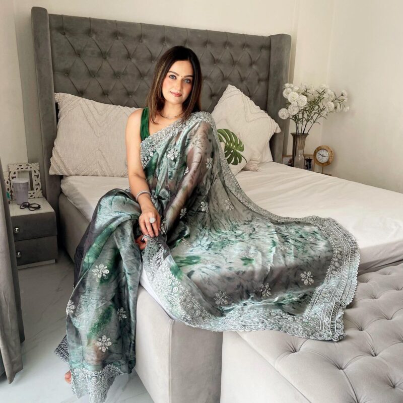 Exclusive Premium Burburry Spray Print Saree