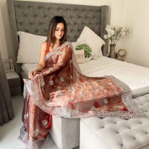 Exclusive Premium Burburry Spray Print Saree