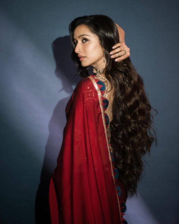 New Blooming Rangoli Saree with Pearl Moti & Embroidery – Celebrity-Inspired 🌟