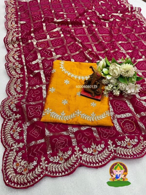 😘 New Arrival: Traditional Bandhej Foil Print Saree with Jarkan Stone Work & Heavy Velvet Cutwork Lace Border 😋