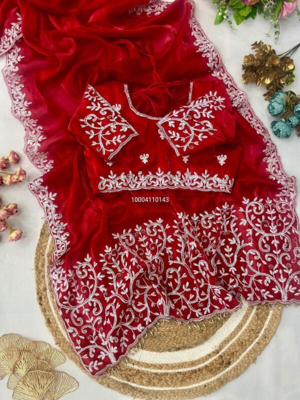 ✨ Gorgeous Jimmy Choo Silk Saree with Multi-Thread Embroidery